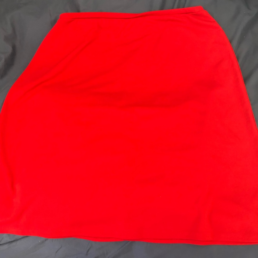 Dark red George skirt size 16/18